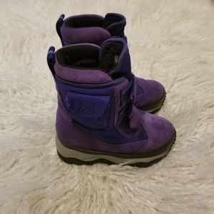 Leather LL Bean Toddler Size 10 boot.